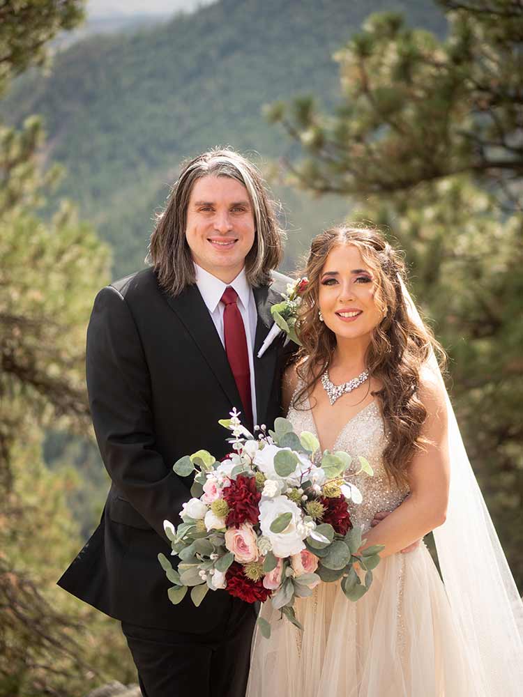 boulder-colorado-sunrise-amphitheater-Colorado-wedding-couple
